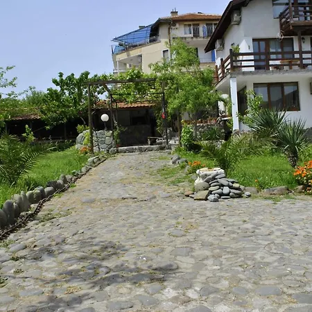 Art Capitain 招待所 辛尼莫雷特