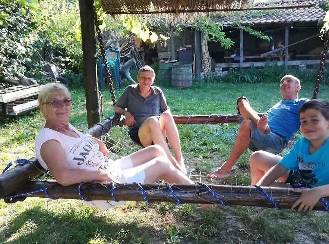 Art Capitain 3* Szinemorec